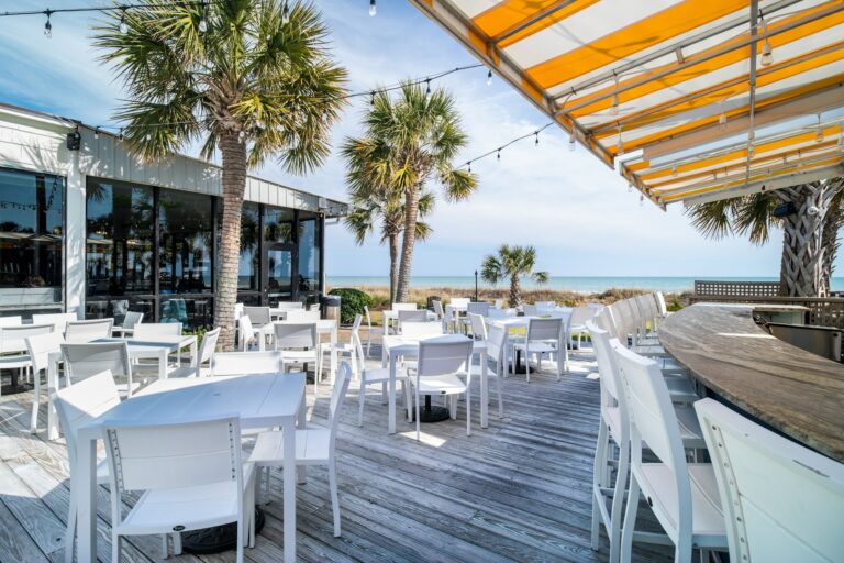 The Shipyard - Oceanfront Bar