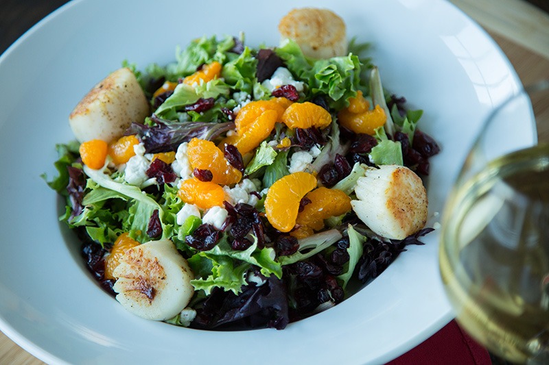 Scallop Salad Dinner with White Wine