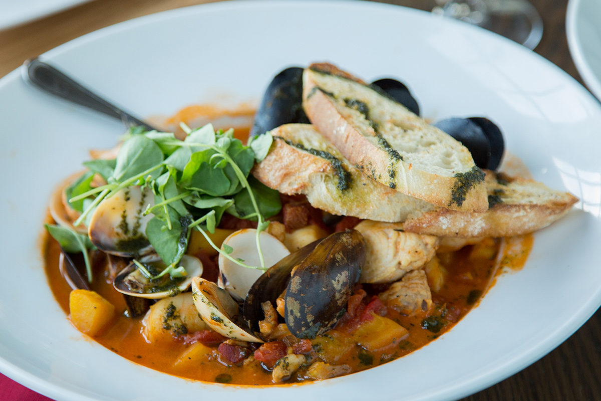 Captain's Seafood Muddle